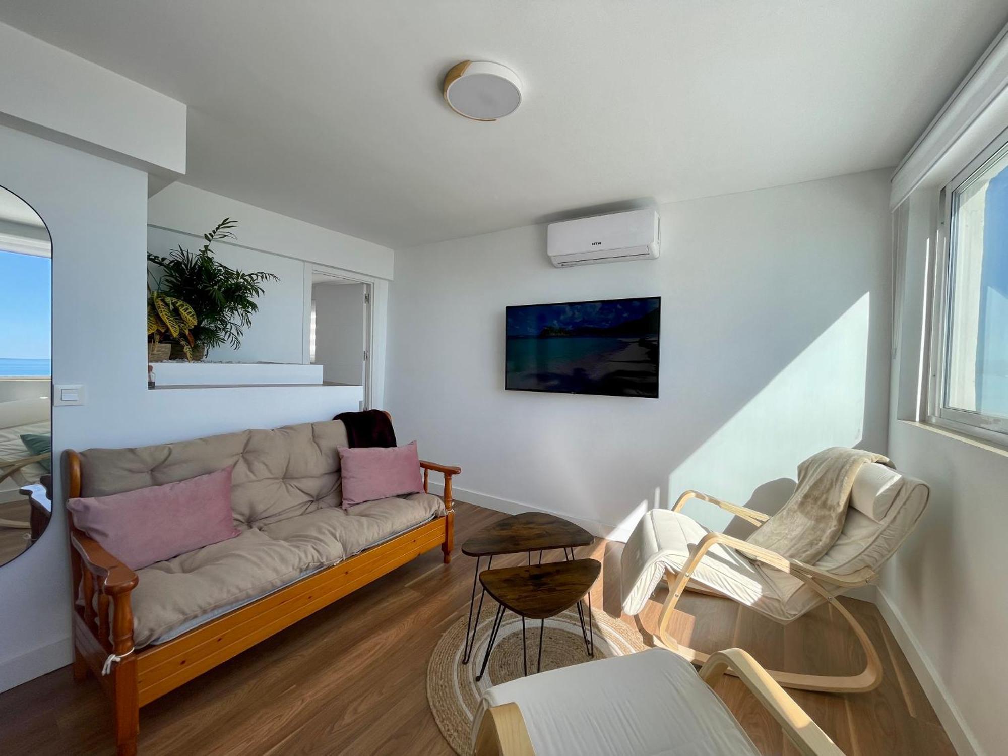 Apartamento Calma Carihuela Beach - 10 Metros De La Playa Torremolinos Zewnętrze zdjęcie
