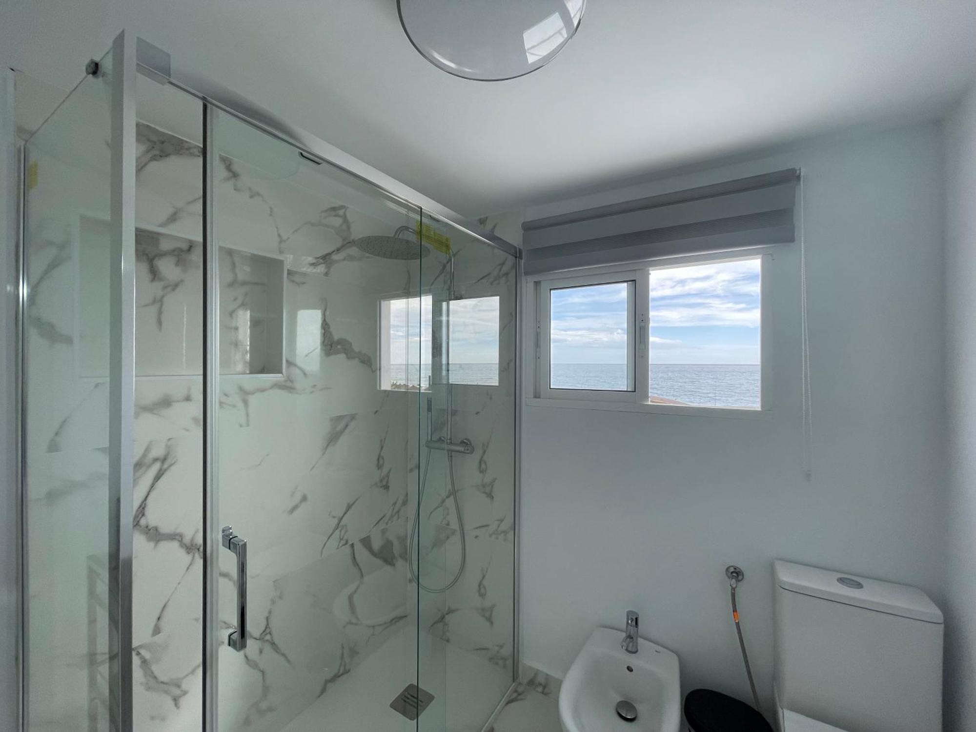 Apartamento Calma Carihuela Beach - 10 Metros De La Playa Torremolinos Zewnętrze zdjęcie