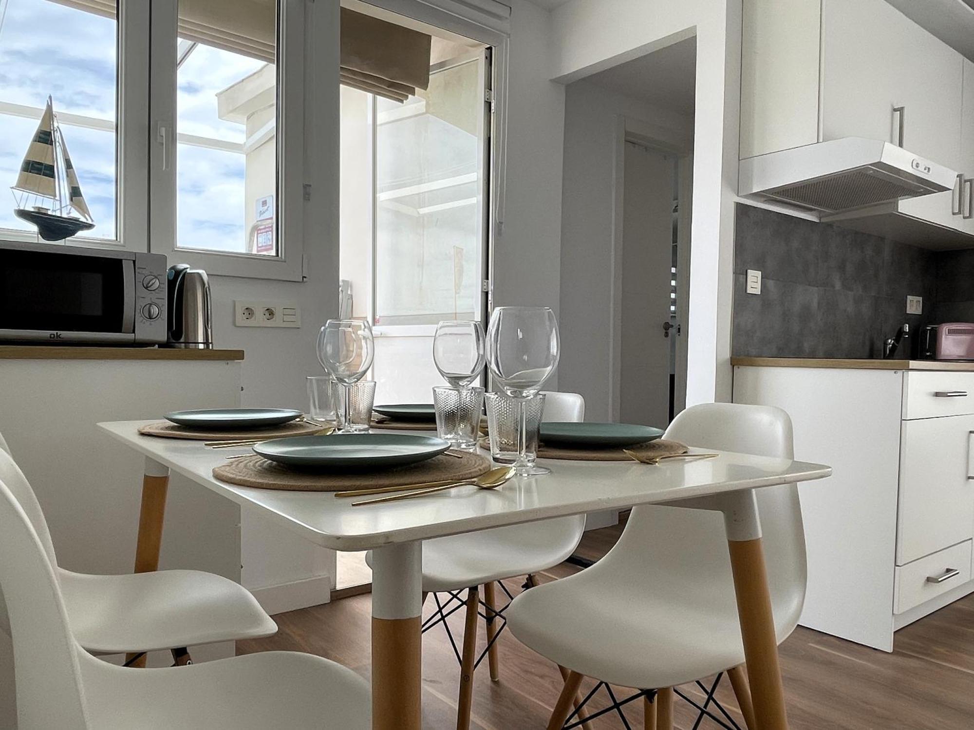 Apartamento Calma Carihuela Beach - 10 Metros De La Playa Torremolinos Zewnętrze zdjęcie