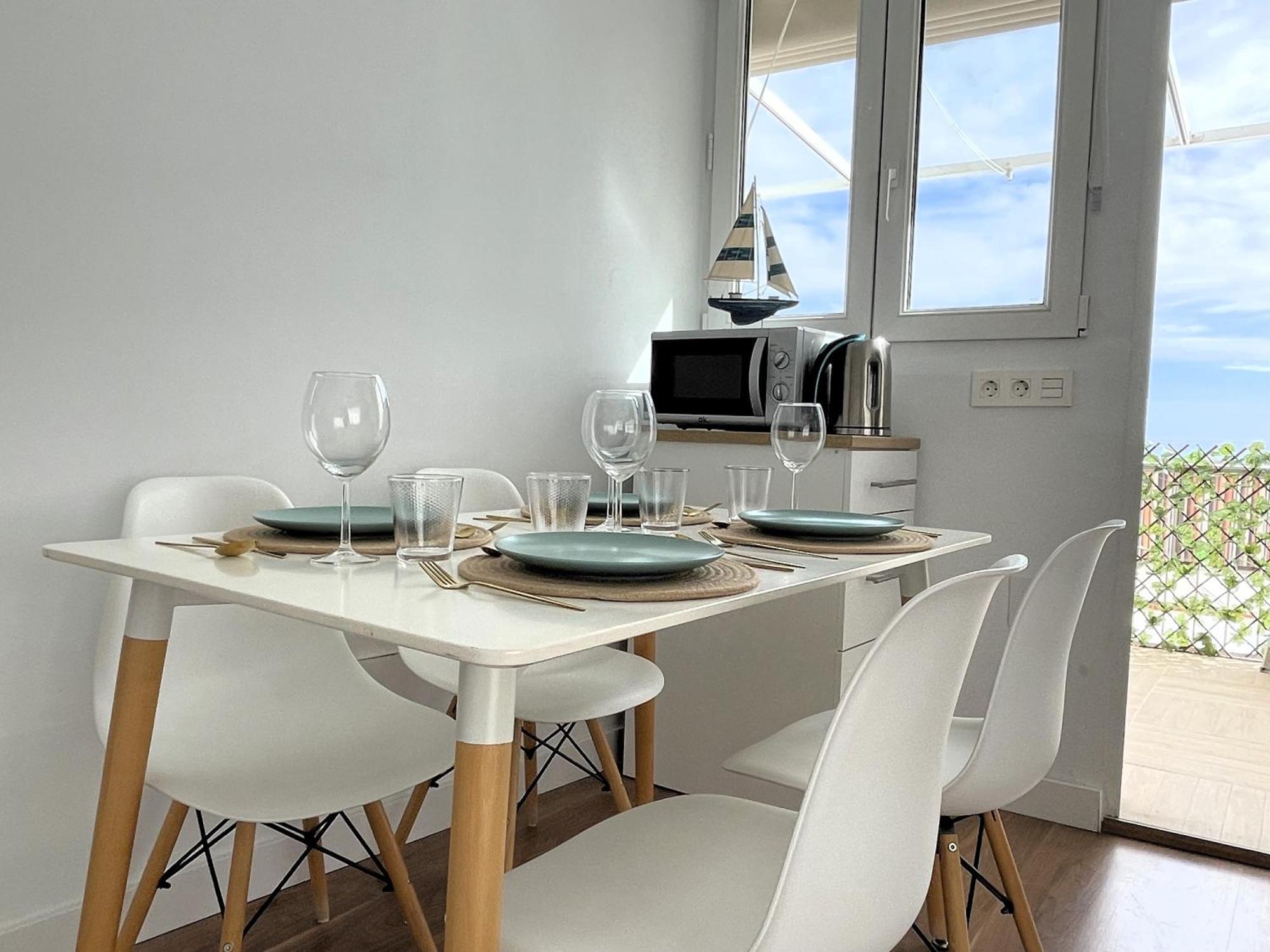 Apartamento Calma Carihuela Beach - 10 Metros De La Playa Torremolinos Zewnętrze zdjęcie